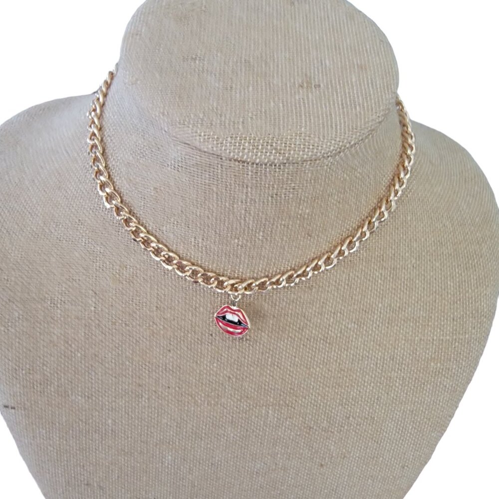 Attic Salt Gold Chain with Lips Parted Charm Pendant - Picture 5 of 8